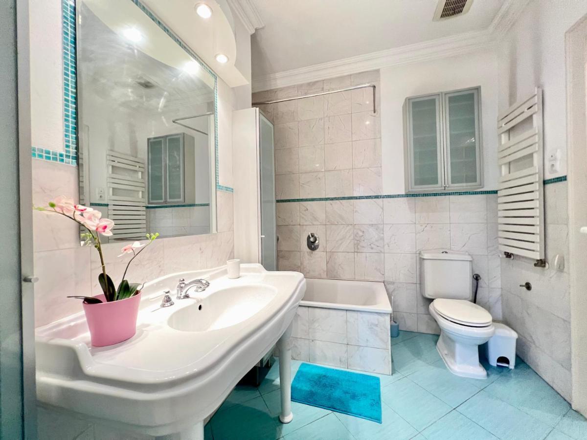 Exclusive Colourful Flat In The City Budapest Ngoại thất bức ảnh
